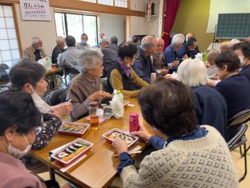 食事の様子1