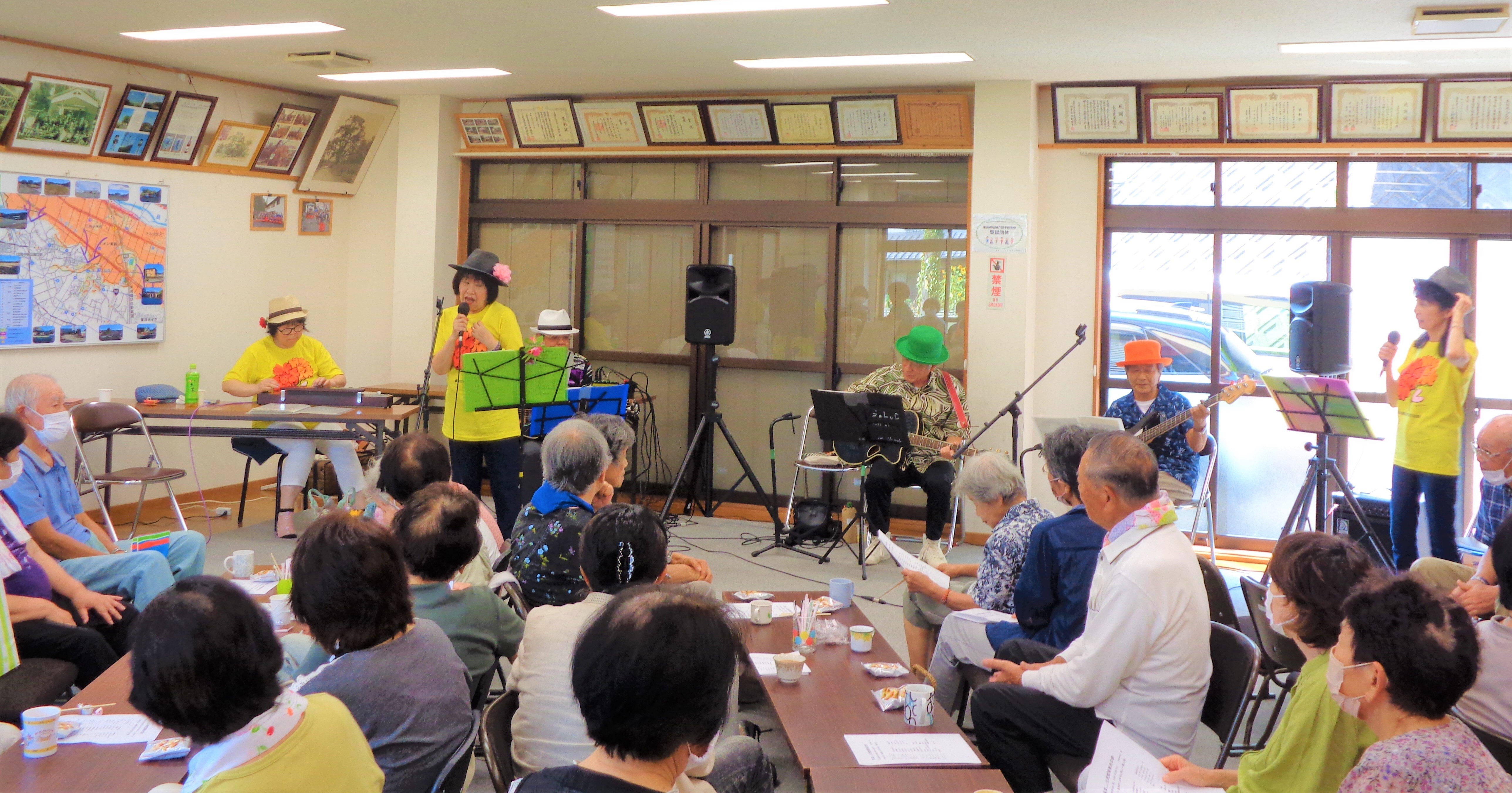 ボランティアバンドSaLuD(サルー乾杯)の皆さん