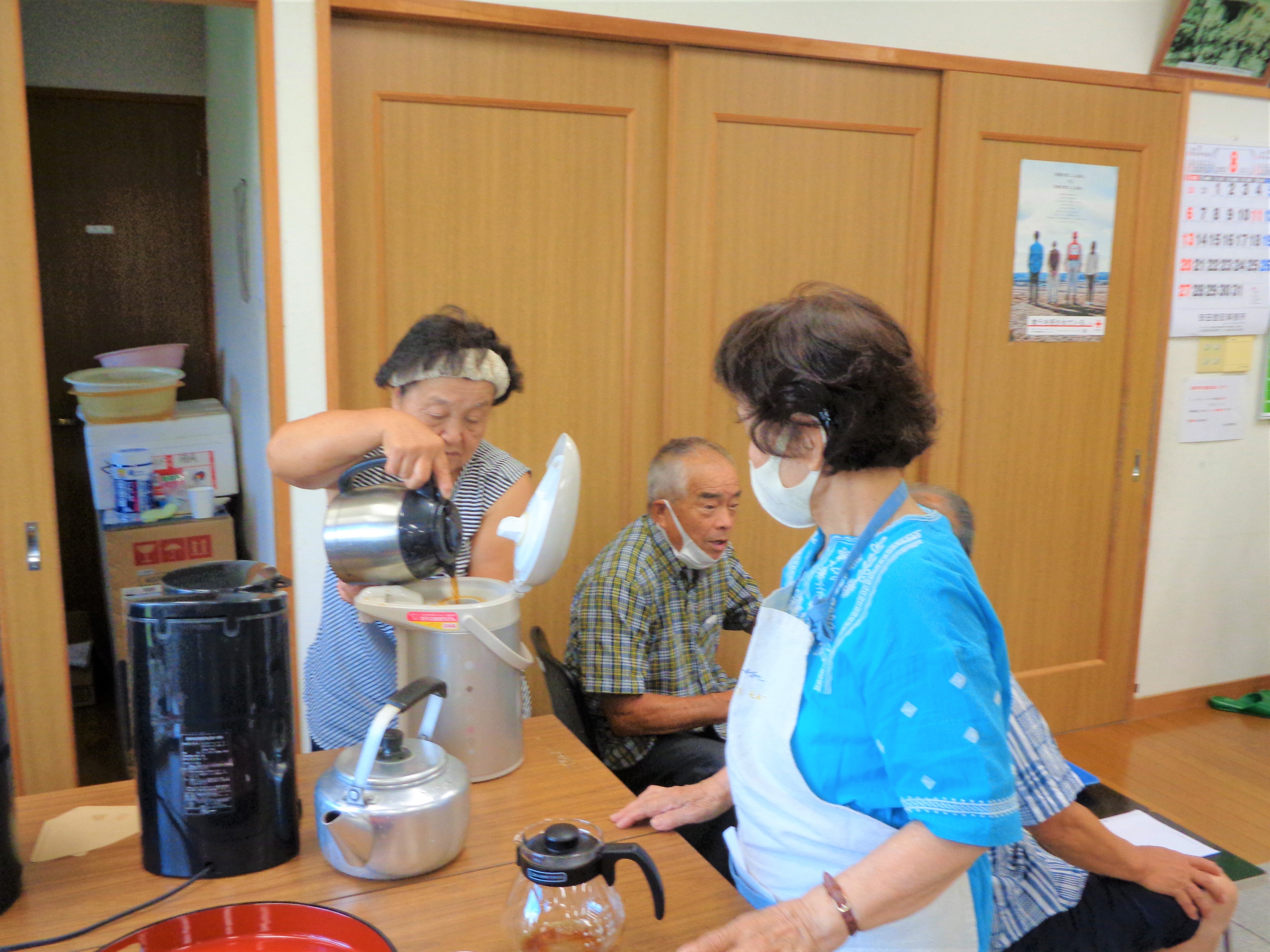 今日のお当番はB組の世話人さんです