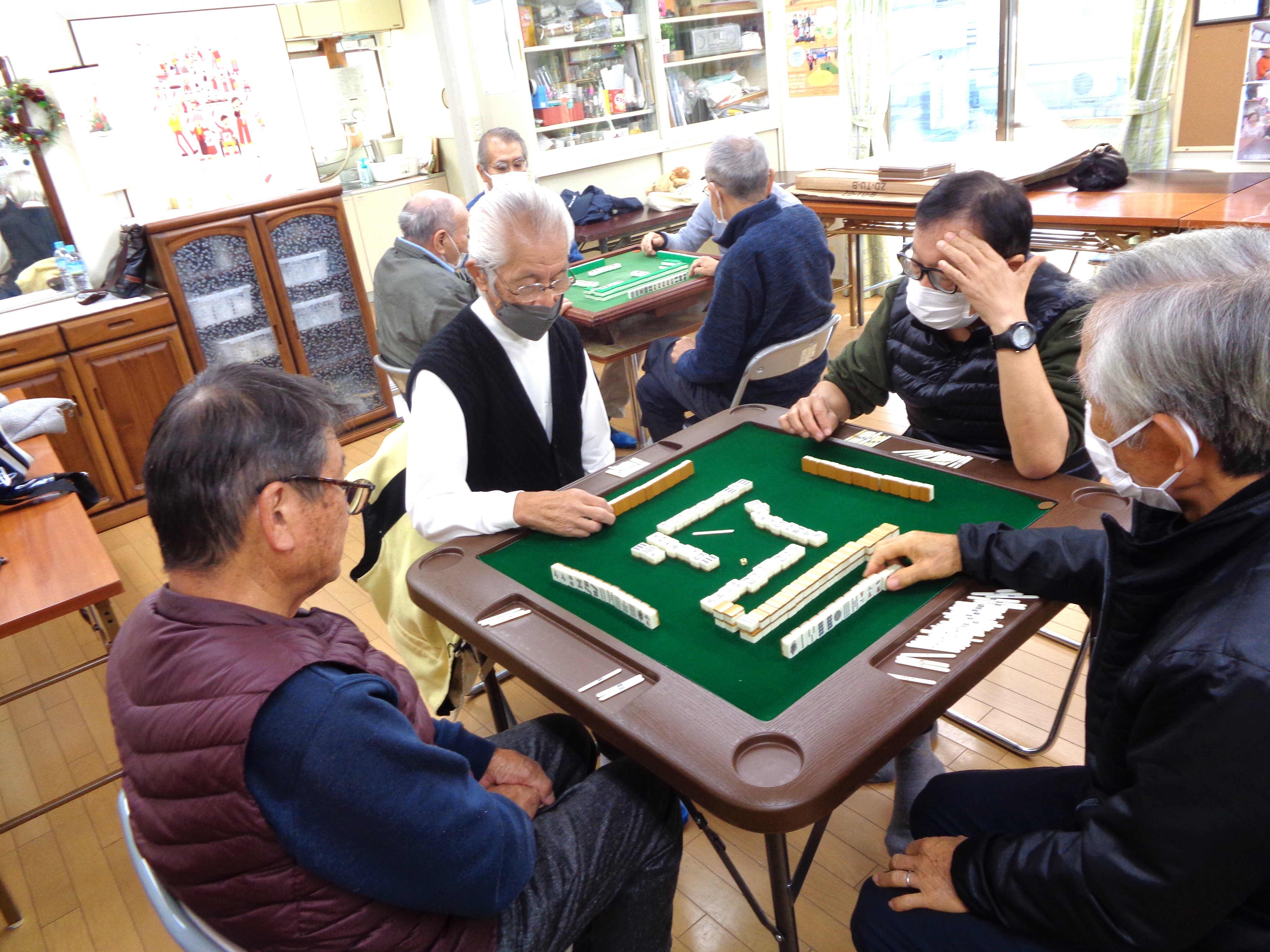 お相手3人の作戦を推察して考え中