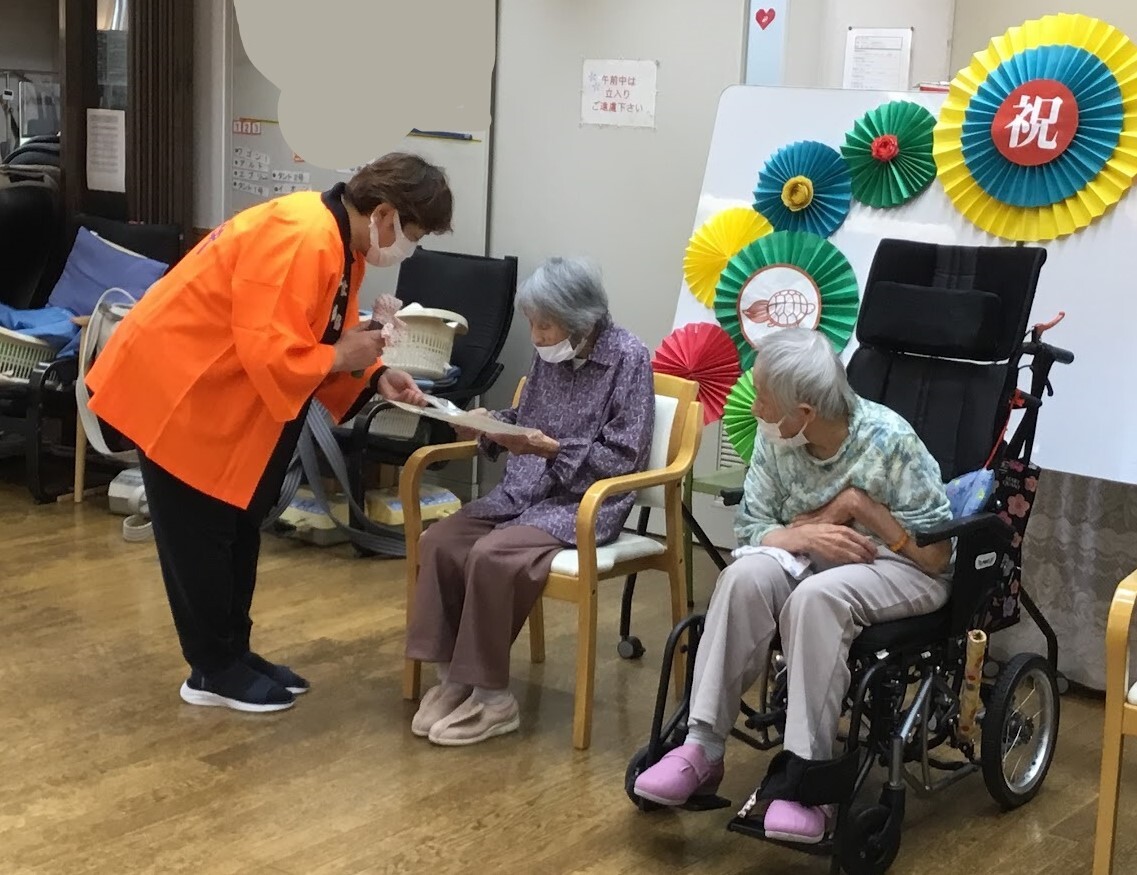 表彰状の贈呈